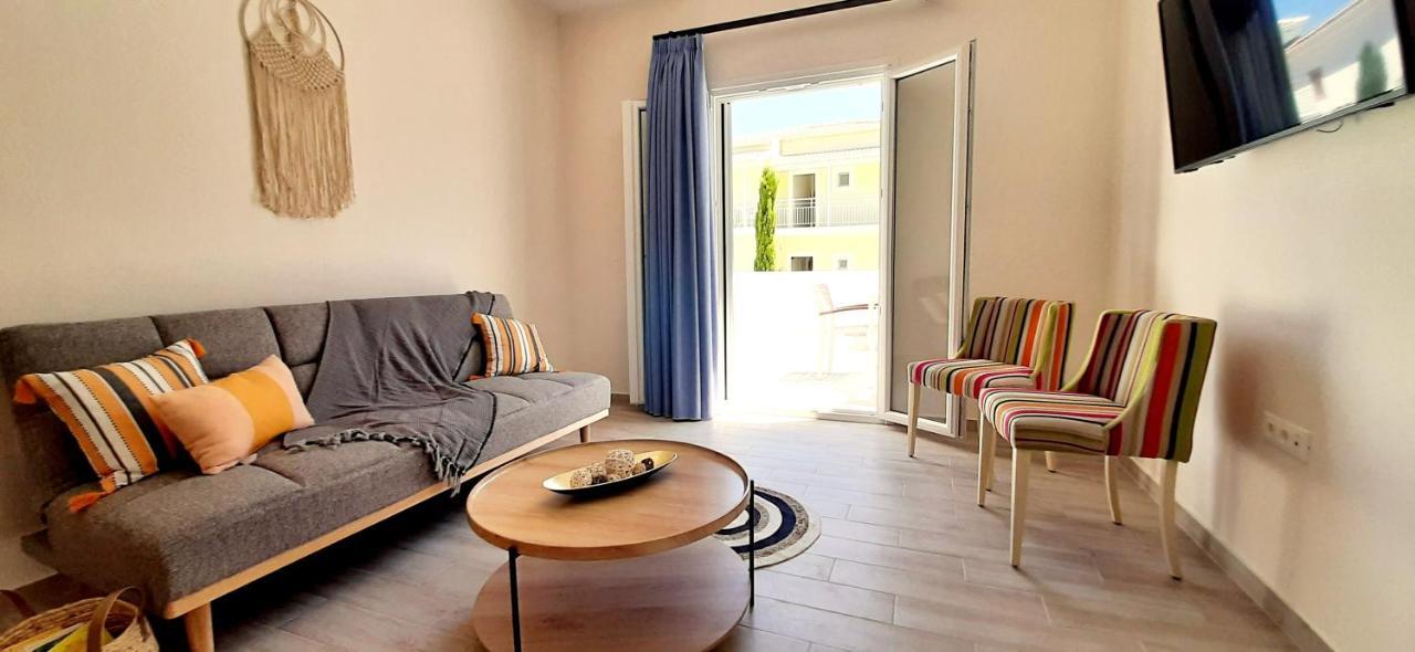 The Central Villa - Kassiopi Corfu Villas Экстерьер фото